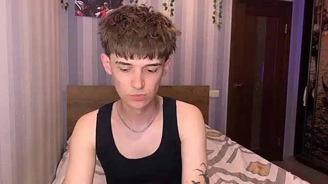 Snapshot of Sweet_Dude chatting on May 25, 2026, 7:01 pm Sweet Dude online show from May 25, 2026, 7:01 pm