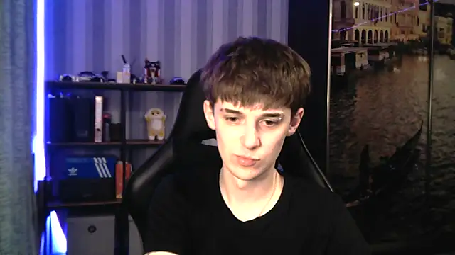 Snapshot of Sweet_Dude chatting on March 17, 2026, 7:06 pm Sweet Dude online show from March 17, 2026, 7:06 pm