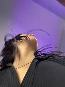 SavageBond  online show from February 12, 2026, 6:02 am