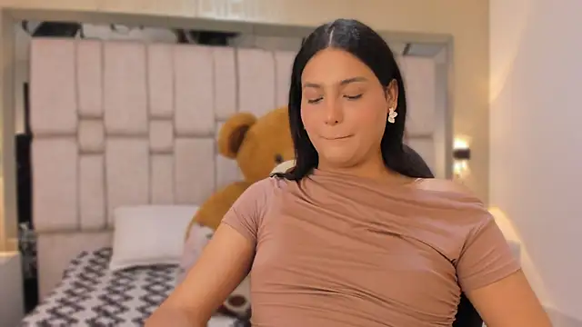 ValeryCooper18 online show from February 13, 2026, 7:58 pm