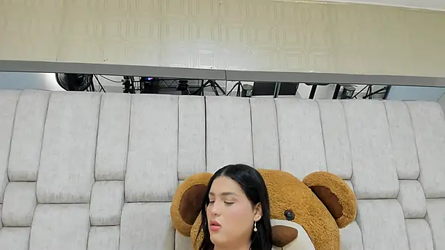 ValeryCooper18 online show from February 11, 2026, 7:14 pm