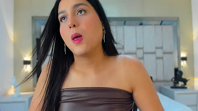 ValeryCooper18 online show from February 16, 2026, 6:50 pm