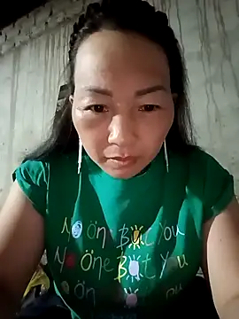 baby 112233 online show from April 17, 2026, 11:24 am