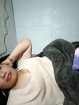 baby 112233 online show from April 2, 2026, 8:48 pm