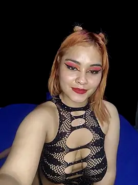 Snapshot of zoe_love18 chatting on February 11, 2026, 4:56 am zoe love18 online show from February 11, 2026, 4:56 am