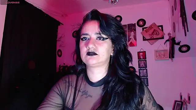 Darkyll33 online show from June 6, 2026, 5:12 am