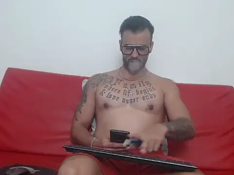 RyanxCole online show from May 14, 2026, 11:07 am