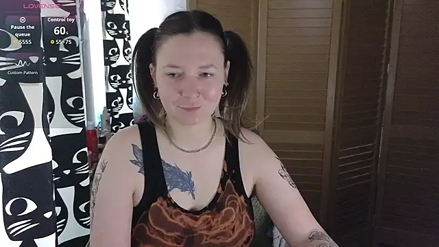 Snapshot of Ozalin_ chatting on July 15, 2026, 11:17 am Ozalin online show from July 15, 2026, 11:17 am