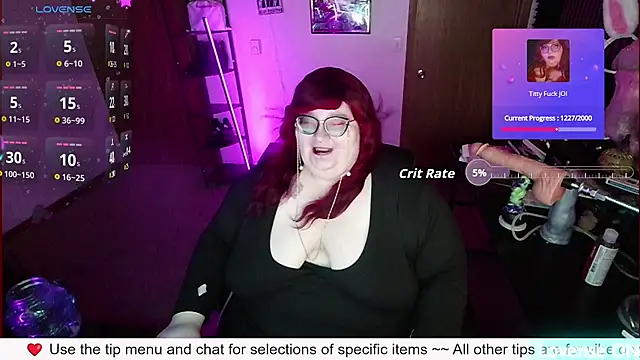 Snapshot of RileySynn chatting on August 7, 2026, 12:44 pm RileySynn online show from August 7, 2026, 12:44 pm