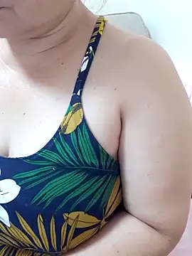 Yummyamasha online show from May 22, 2026, 1:53 pm