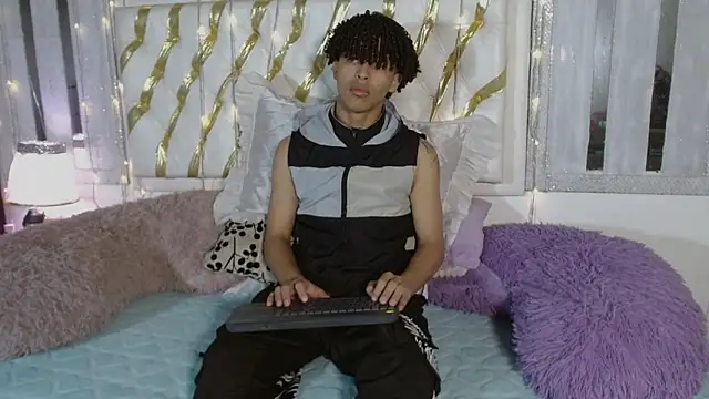 Snapshot of ian_smith_ chatting on February 24, 2026, 11:55 am ian smith online show from February 24, 2026, 11:55 am