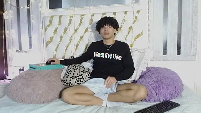 Snapshot of ian_smith_ chatting on February 7, 2026, 11:29 am ian smith online show from February 7, 2026, 11:29 am