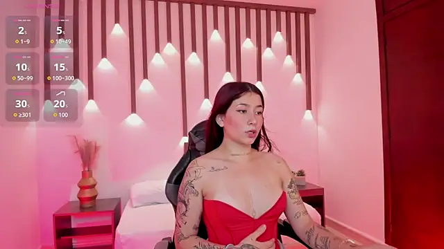 charlottee27  online show from April 19, 2026, 2:12 am