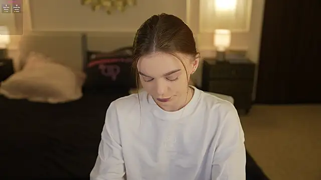 Zlata Sky online show from October 27, 2025, 3:46 pm