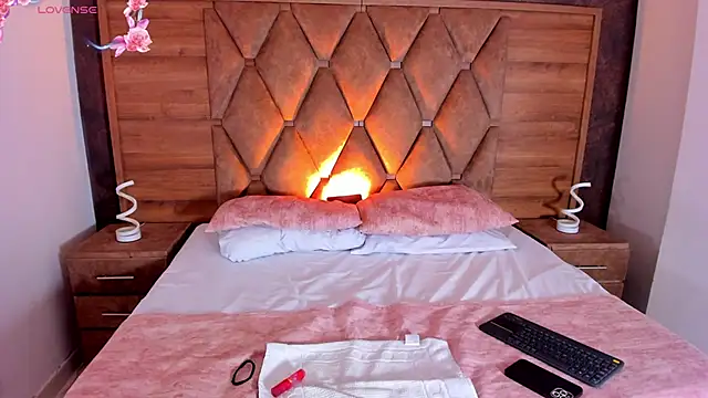 Snapshot of valeriekhaleesi chatting on February 11, 2026, 8:09 pm valeriekhaleesi online show from February 11, 2026, 8:09 pm