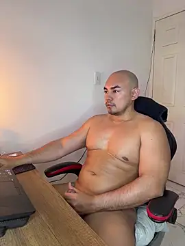 Snapshot of eros_colby chatting on August 4, 2026, 4:55 pm eros colby online show from August 4, 2026, 4:55 pm