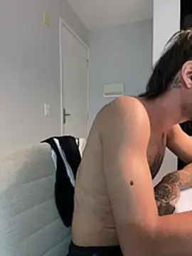 ruffvip online show from April 2, 2026, 11:11 pm