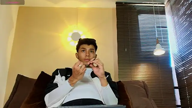 Damon Salvarote S online show from April 14, 2026, 7:30 pm