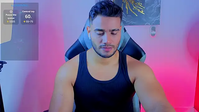 AndresRodriguez1 online show from May 19, 2026, 2:02 pm