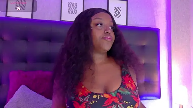 Snapshot of Aitana_Oliveira chatting on February 21, 2026, 3:14 pm Aitana Oliveira online show from February 21, 2026, 3:14 pm