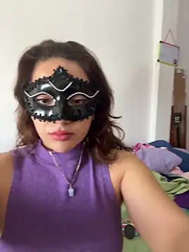 Snapshot of honeymuse chatting on May 29, 2026, 6:25 pm honeymuse online show from May 29, 2026, 6:25 pm