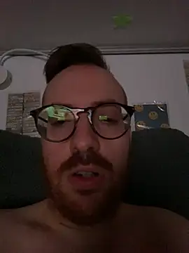Snapshot of io1Elian chatting on July 4, 2026, 11:20 pm io1Elian online show from July 4, 2026, 11:20 pm