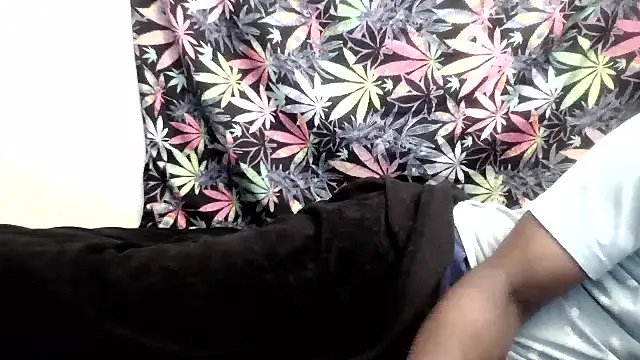 Snapshot of libraxxxstudios chatting on June 3, 2026, 8:15 am libraxxxstudios online show from June 3, 2026, 8:15 am