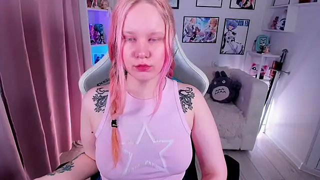 AnnieVibe online show from March 24, 2026, 5:35 pm