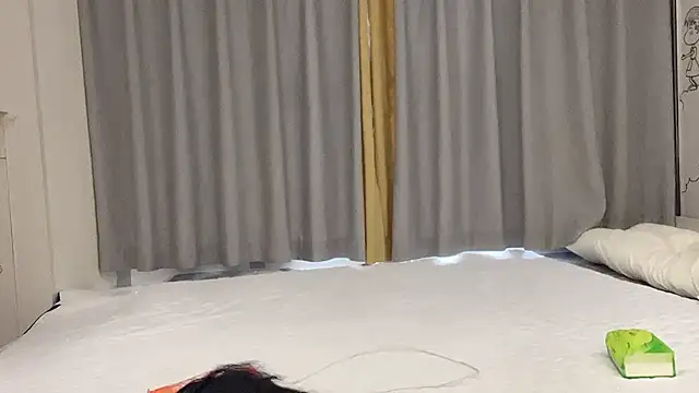 Snapshot of zijunzbzs chatting on July 20, 2026, 10:00 am zijunzbzs online show from July 20, 2026, 10:00 am