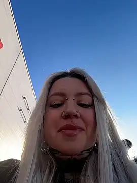 Chiibi online show from February 18, 2026, 9:28 am