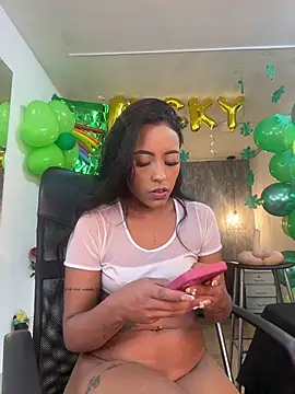 Snapshot of Alahia_Betancurr chatting on March 18, 2026, 1:57 pm Alahia Betancurr online show from March 18, 2026, 1:57 pm