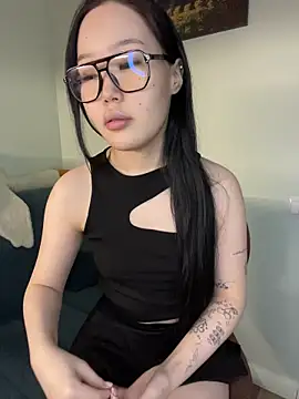 Snapshot of Peony_kiss chatting on February 18, 2026, 8:00 am Peony kiss online show from February 18, 2026, 8:00 am