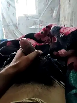 Snapshot of akku6147 chatting on February 22, 2026, 4:15 am akku6147 online show from February 22, 2026, 4:15 am