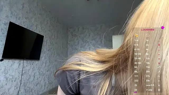 ViolaFaa online show from February 15, 2026, 7:51 am