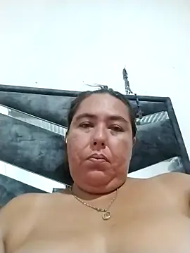hot girl full online show from May 19, 2026, 2:02 pm