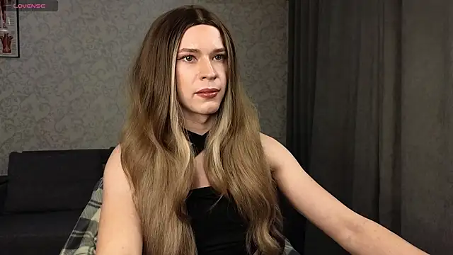 Snapshot of Anna_inHear chatting on April 21, 2026, 4:13 pm Anna inHear online show from April 21, 2026, 4:13 pm