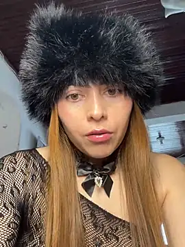 lilasun17 online show from April 19, 2026, 3:35 pm