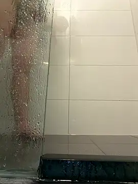 notyourtypicalAnna online show from April 30, 2026, 11:06 am