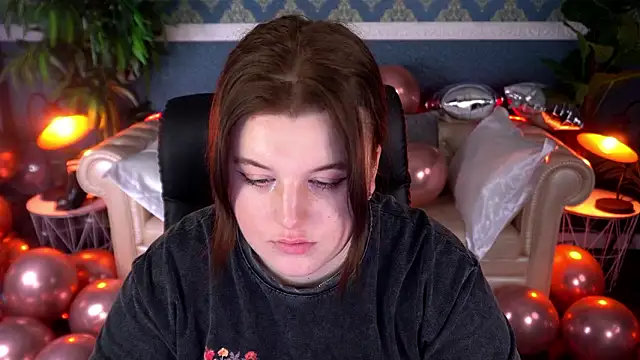 KristiFoxy online show from February 2, 2026, 1:54 pm