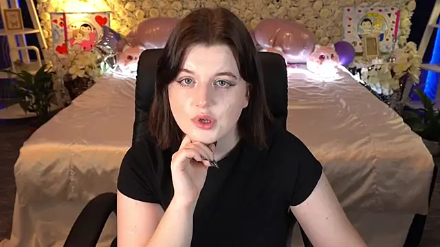 KristiFoxy online show from March 26, 2026, 7:34 pm