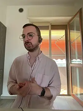 ItalianAlex online show from May 29, 2026, 8:09 am
