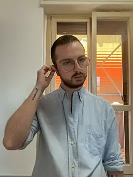 ItalianAlex online show from June 3, 2026, 9:10 am