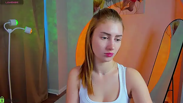 Snapshot of Rita_Flux chatting on February 12, 2026, 2:44 am Rita Flux online show from February 12, 2026, 2:44 am