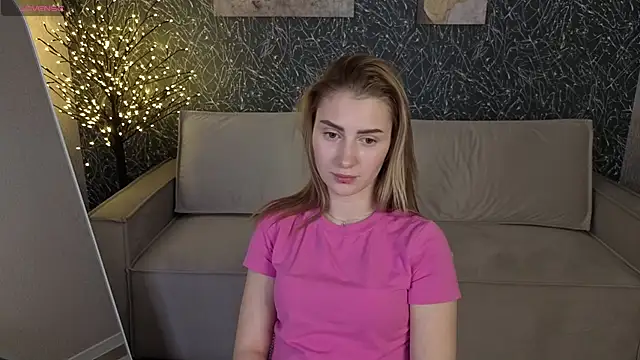 Snapshot of Rita_Flux chatting on February 3, 2026, 3:59 am Rita Flux online show from February 3, 2026, 3:59 am