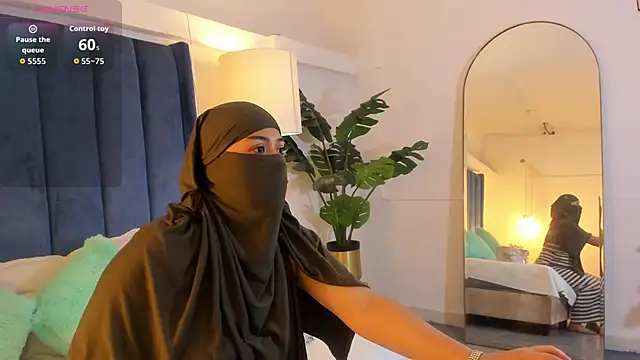 fatimarab   online show from February 27, 2026, 3:07 am