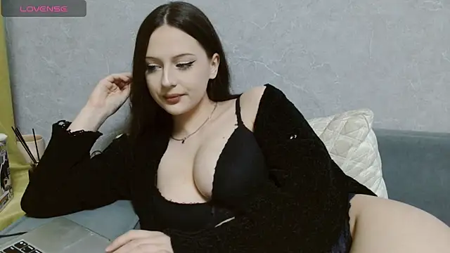 Snapshot of NancyMur chatting on May 15, 2026, 4:05 pm NancyMur online show from May 15, 2026, 4:05 pm