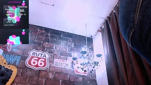 MariyaNovakie online show from April 17, 2026, 12:19 pm