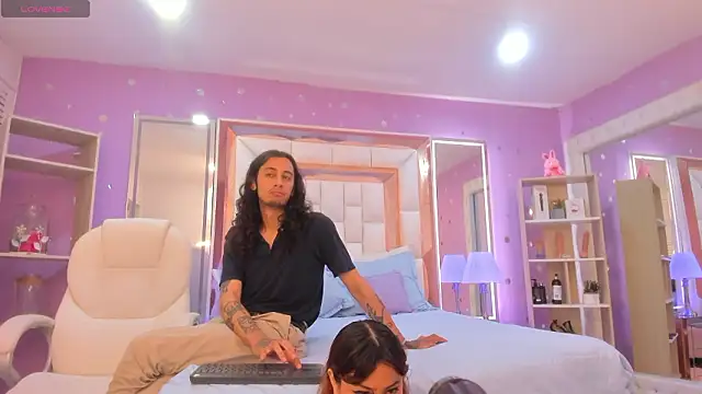 Goldentemptation  online show from March 25, 2026, 7:46 pm