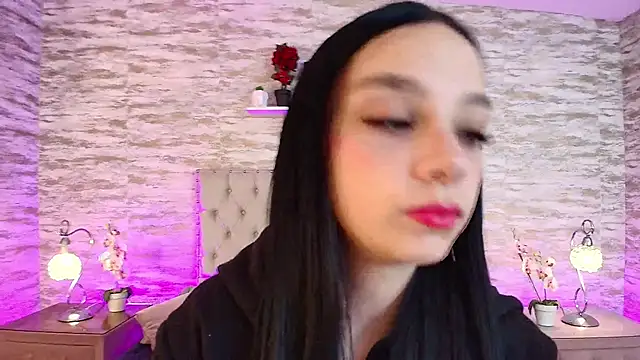 Elizabeth Ferrer online show from March 19, 2026, 12:27 pm