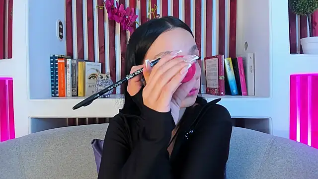 Elizabeth Ferrer online show from February 26, 2026, 12:05 pm